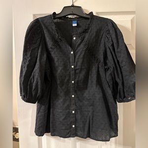 Black Old Navy women’s button up top size medium